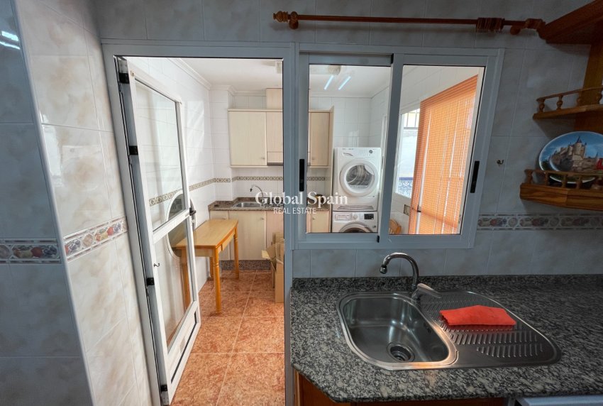 Wederverkoop - HUIS -
FORMENTERA DEL SEGURA - Costa Blanca