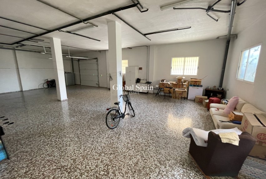 Wederverkoop - HUIS -
FORMENTERA DEL SEGURA