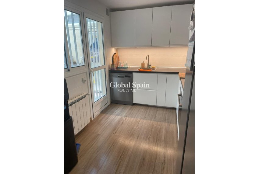 Wederverkoop - HUIS -
GATA DE GORGOS - Gata de Gorgos