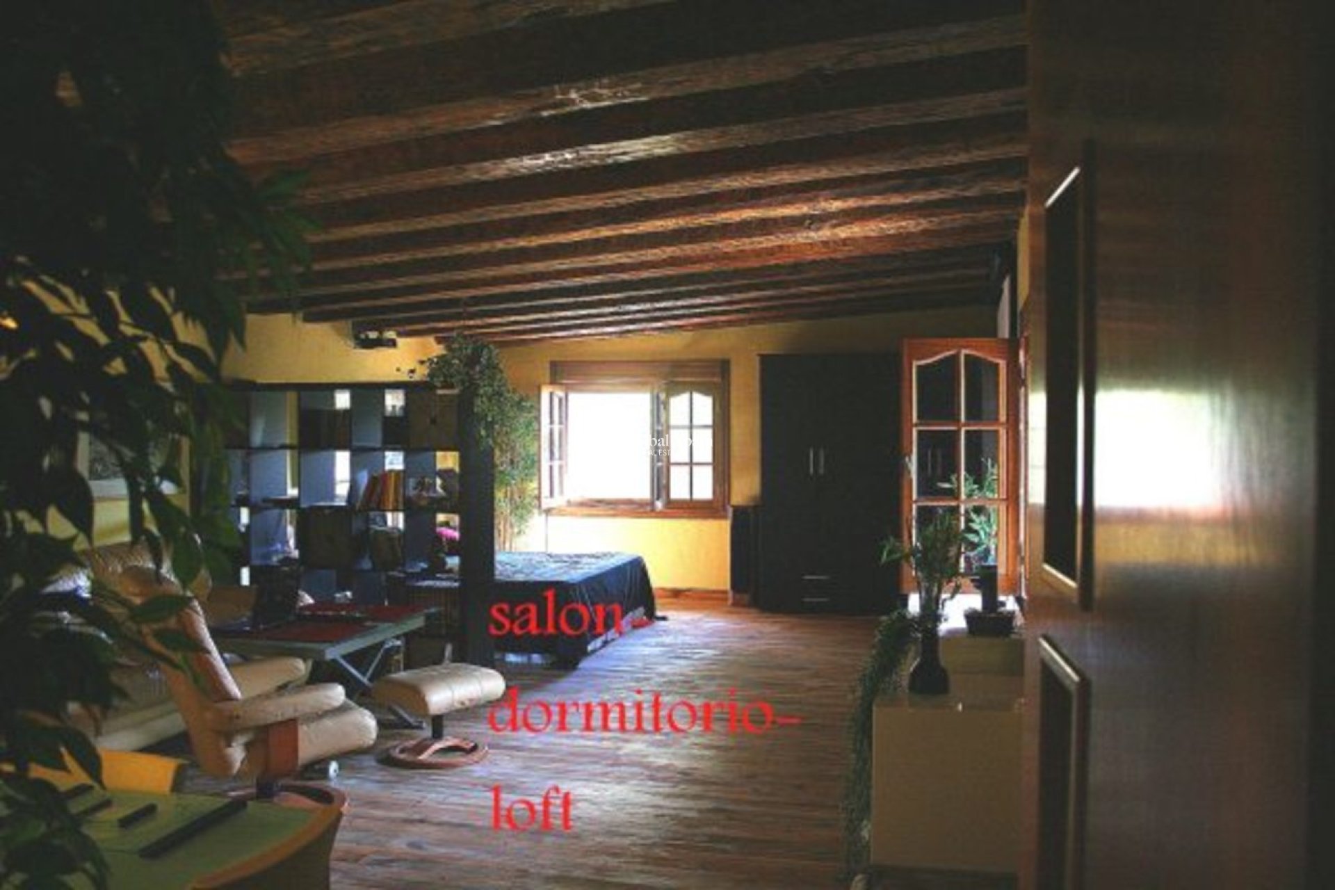 Wederverkoop - HUIS -
GEA Y TRUYOLS - Inland