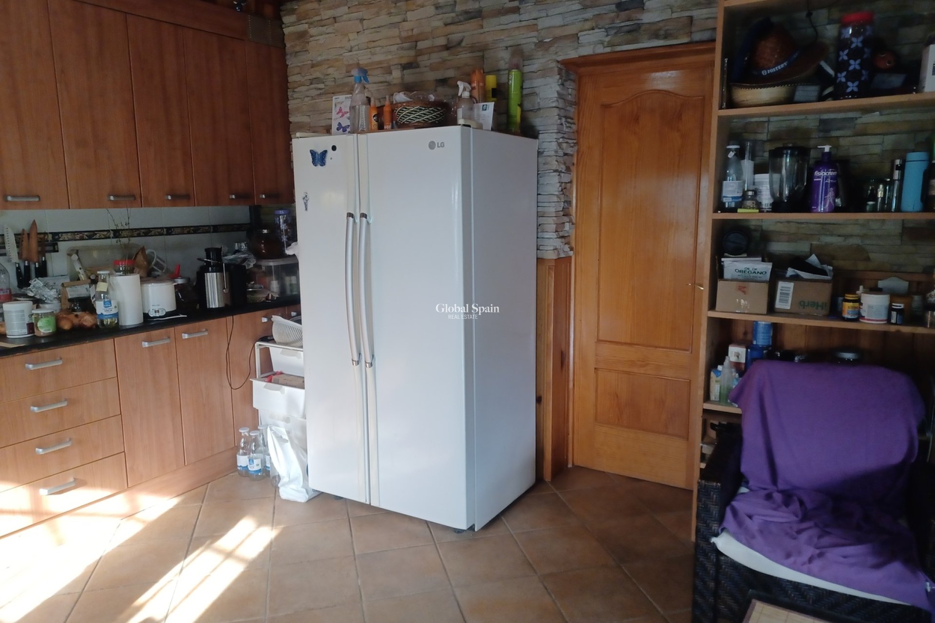 Wederverkoop - HUIS -
GEA Y TRUYOLS - Inland