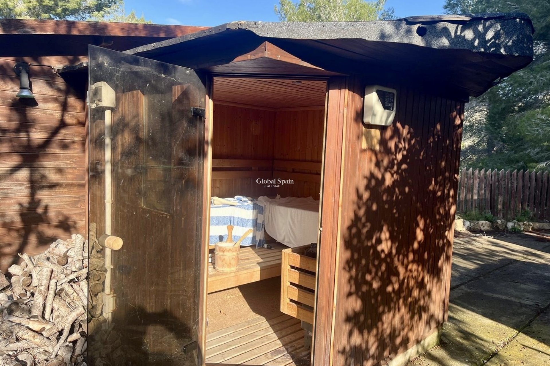 Wederverkoop - HUIS -
GEA Y TRUYOLS - Sierra de Columbares Natural Park