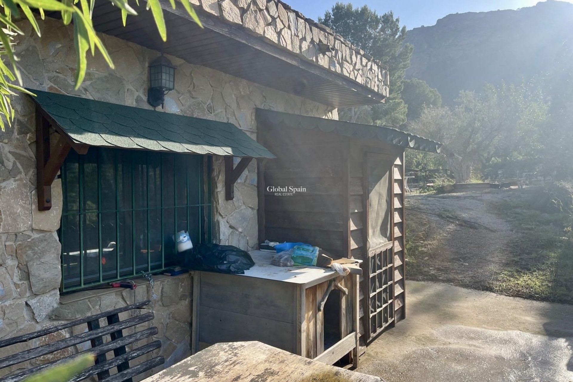 Wederverkoop - HUIS -
GEA Y TRUYOLS - Sierra de Columbares Natural Park