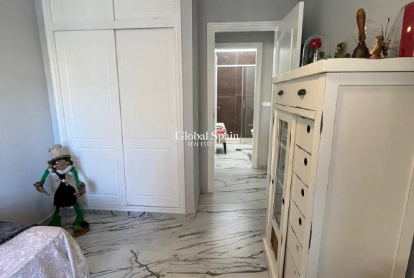 Wederverkoop - HUIS -
GRAN ALACANT - Costa Blanca