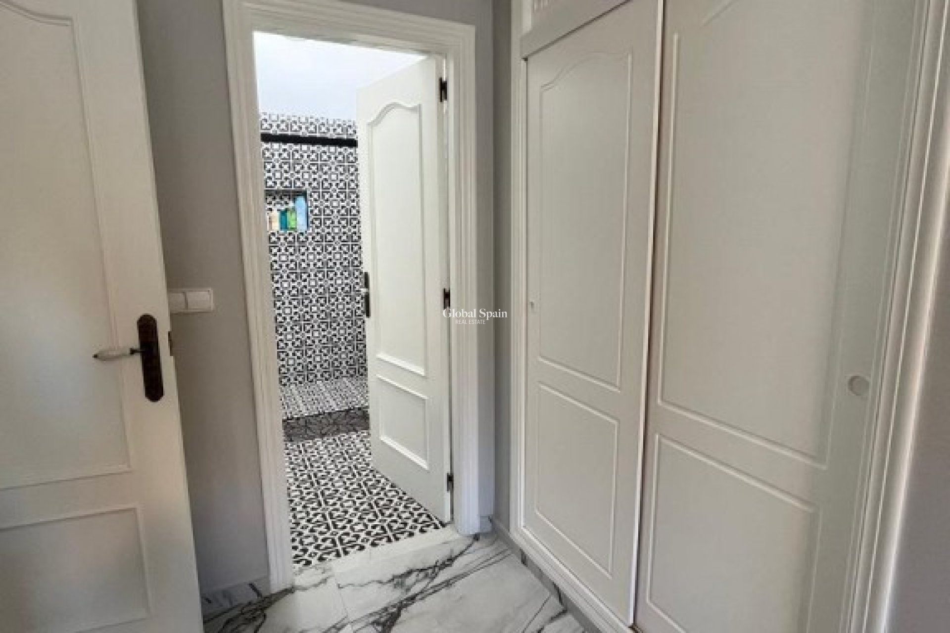 Wederverkoop - HUIS -
GRAN ALACANT - Costa Blanca