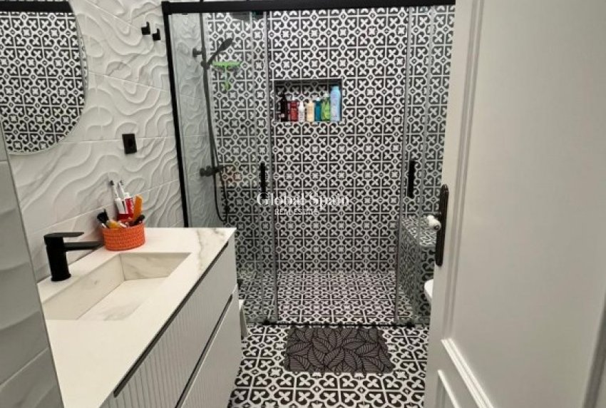 Wederverkoop - HUIS -
GRAN ALACANT - Costa Blanca