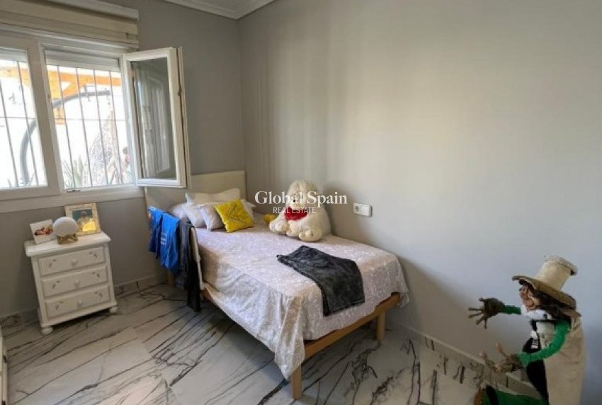 Wederverkoop - HUIS -
GRAN ALACANT - Costa Blanca