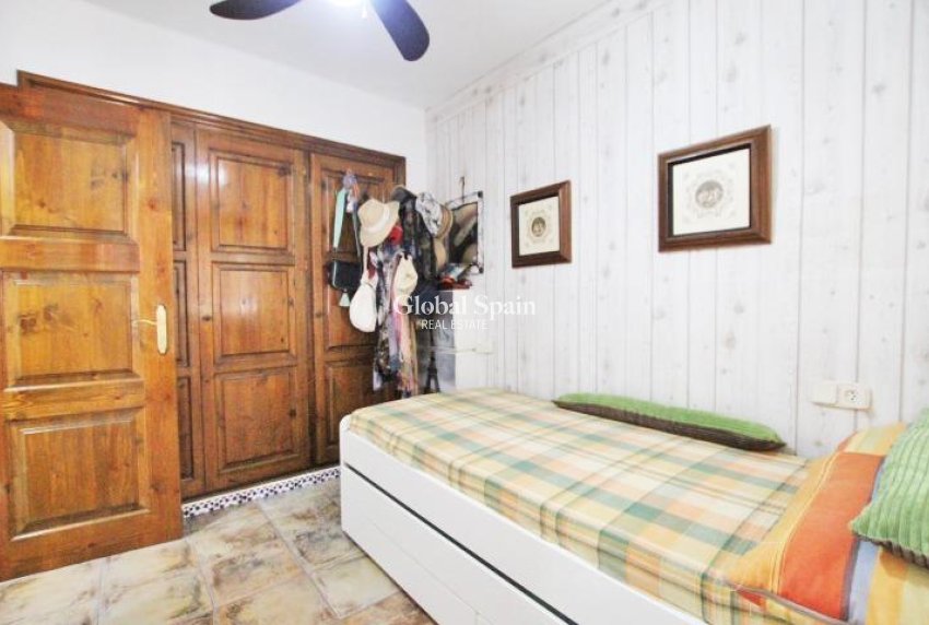 Wederverkoop - HUIS -
GUARDAMAR DEL SEGURA - Benamor