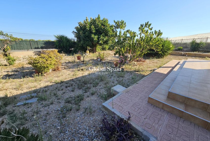 Wederverkoop - HUIS -
GUARDAMAR DEL SEGURA - Buenavista