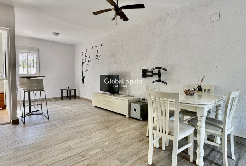 Wederverkoop - HUIS -
GUARDAMAR DEL SEGURA - Costa Blanca