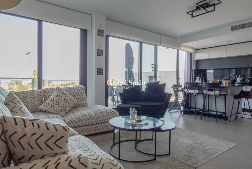 Wederverkoop - HUIS -
GUARDAMAR DEL SEGURA - Costa Blanca