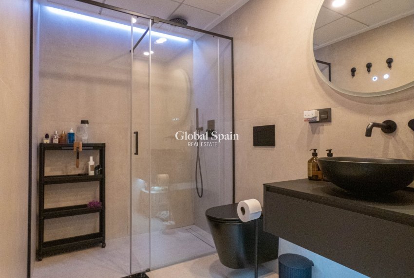 Wederverkoop - HUIS -
GUARDAMAR DEL SEGURA - Costa Blanca