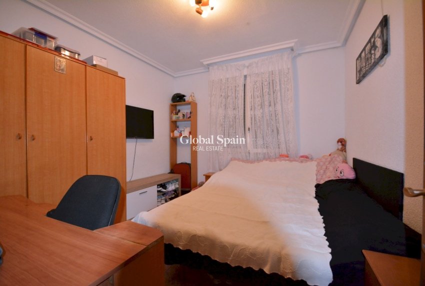 Wederverkoop - HUIS -
GUARDAMAR DEL SEGURA - Costa Blanca