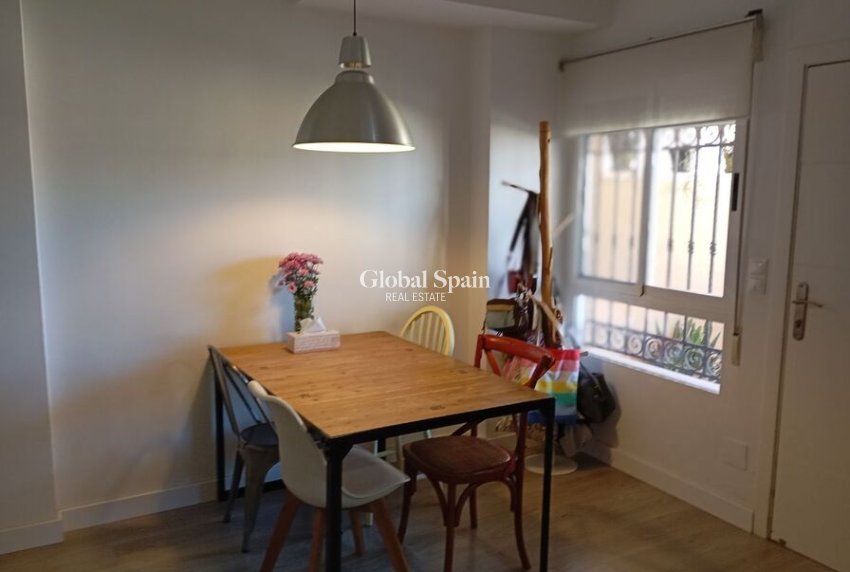 Wederverkoop - HUIS -
GUARDAMAR DEL SEGURA - Costa Blanca