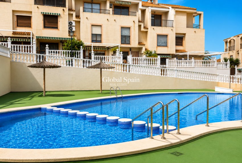 Wederverkoop - HUIS -
GUARDAMAR DEL SEGURA - Costa Blanca