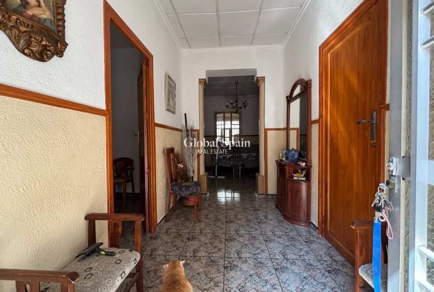 Wederverkoop - HUIS -
GUARDAMAR DEL SEGURA - Costa Blanca