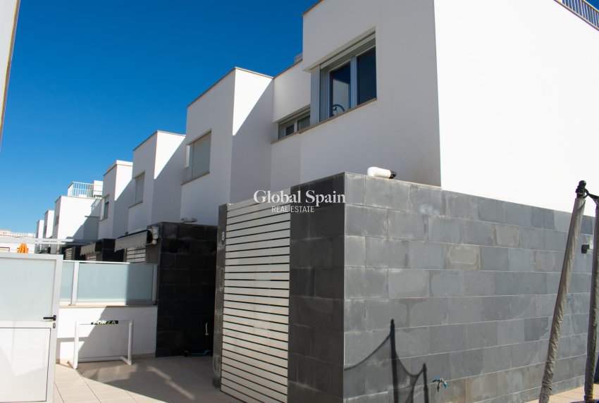 Wederverkoop - HUIS -
GUARDAMAR DEL SEGURA - Guardamar Playa