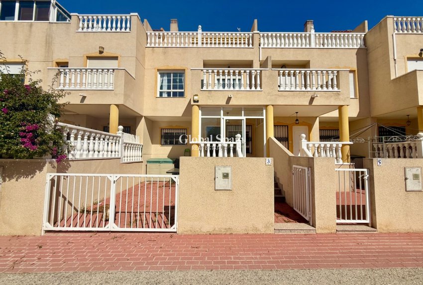 Wederverkoop - HUIS -
GUARDAMAR DEL SEGURA - Guardamar