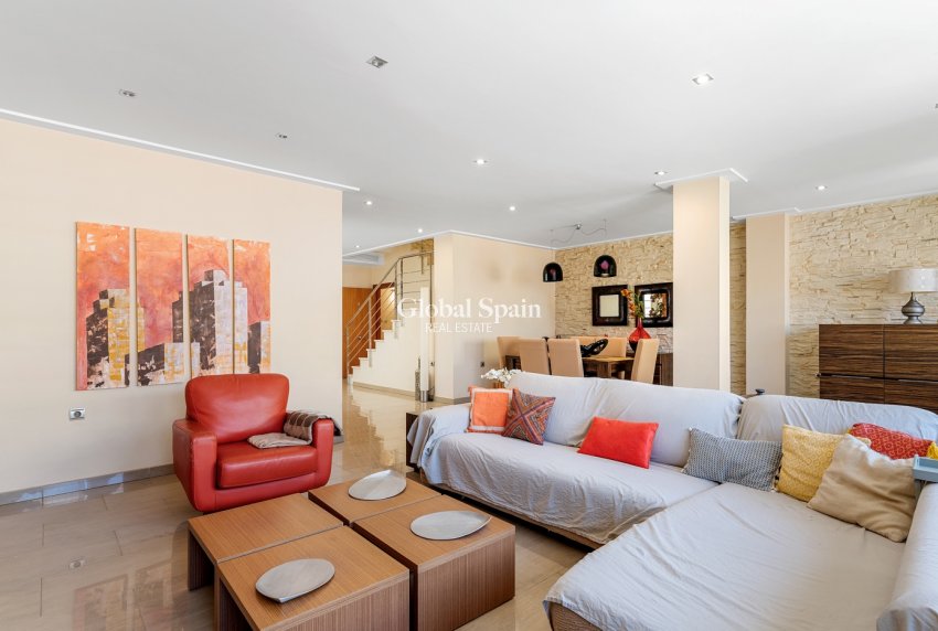 Wederverkoop - Huis -
GUARDAMAR DEL SEGURA