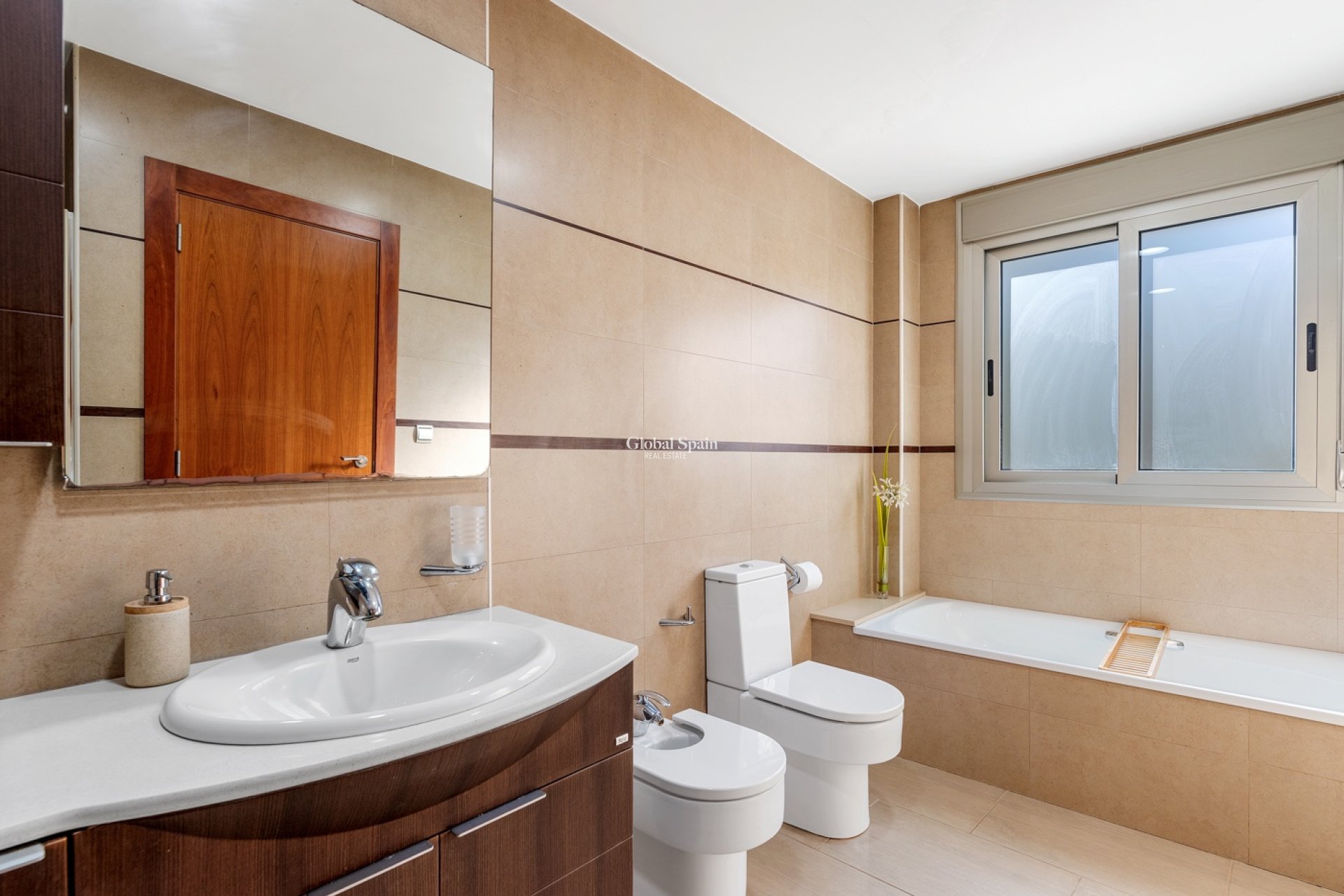 Wederverkoop - Huis -
GUARDAMAR DEL SEGURA