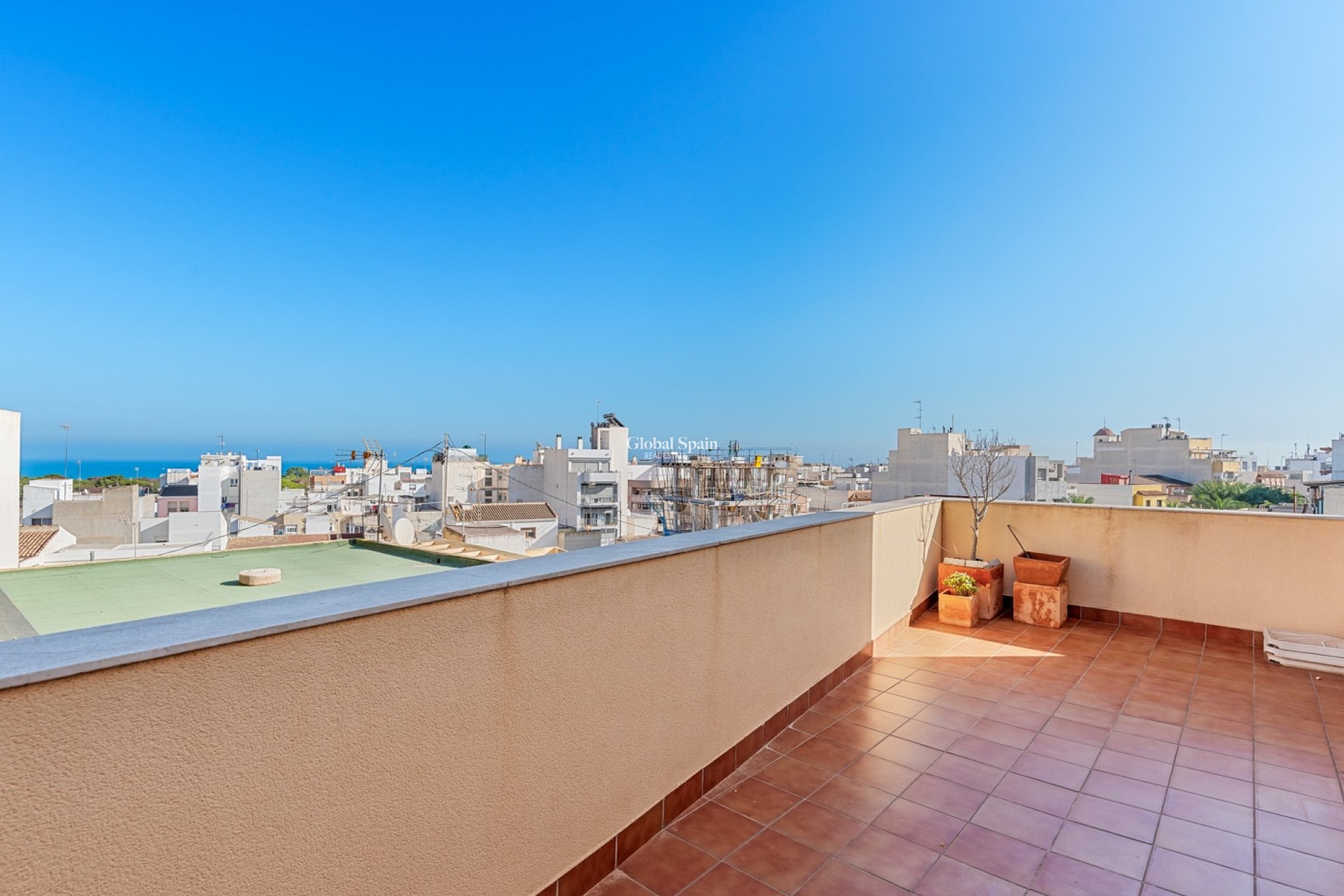 Wederverkoop - Huis -
GUARDAMAR DEL SEGURA