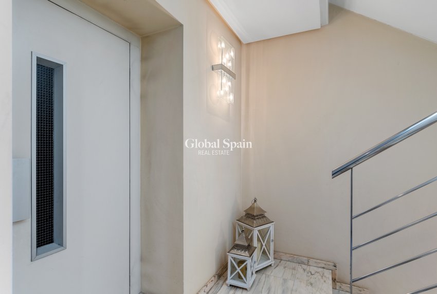 Wederverkoop - Huis -
GUARDAMAR DEL SEGURA