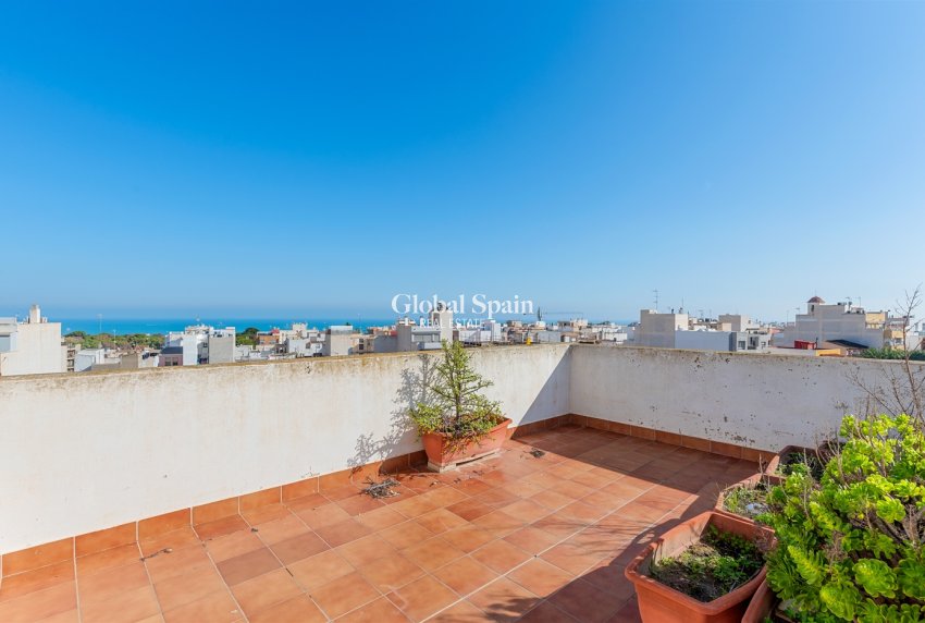 Wederverkoop - Huis -
GUARDAMAR DEL SEGURA