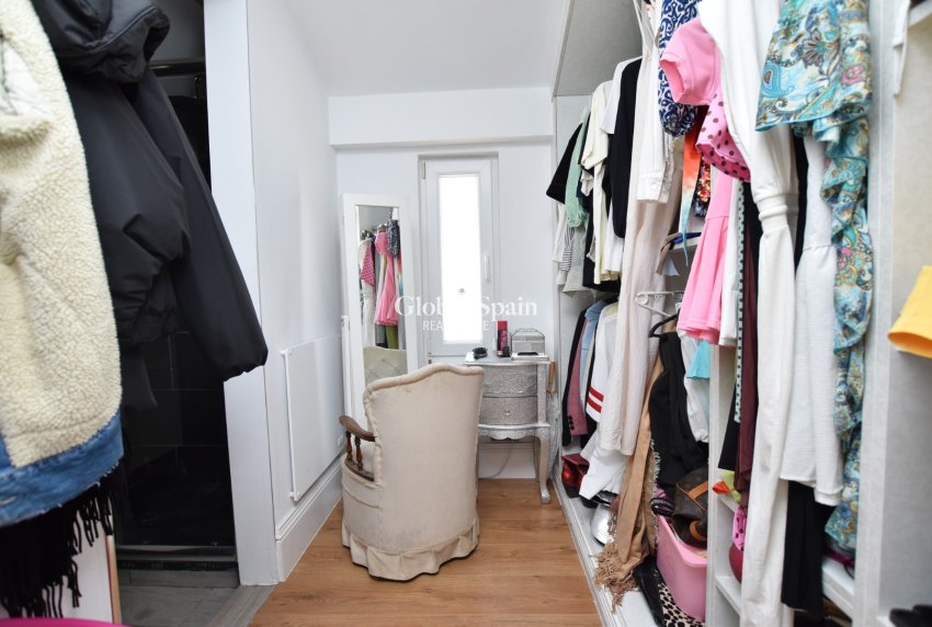 Wederverkoop - HUIS -
HEREDADES - Costa Blanca