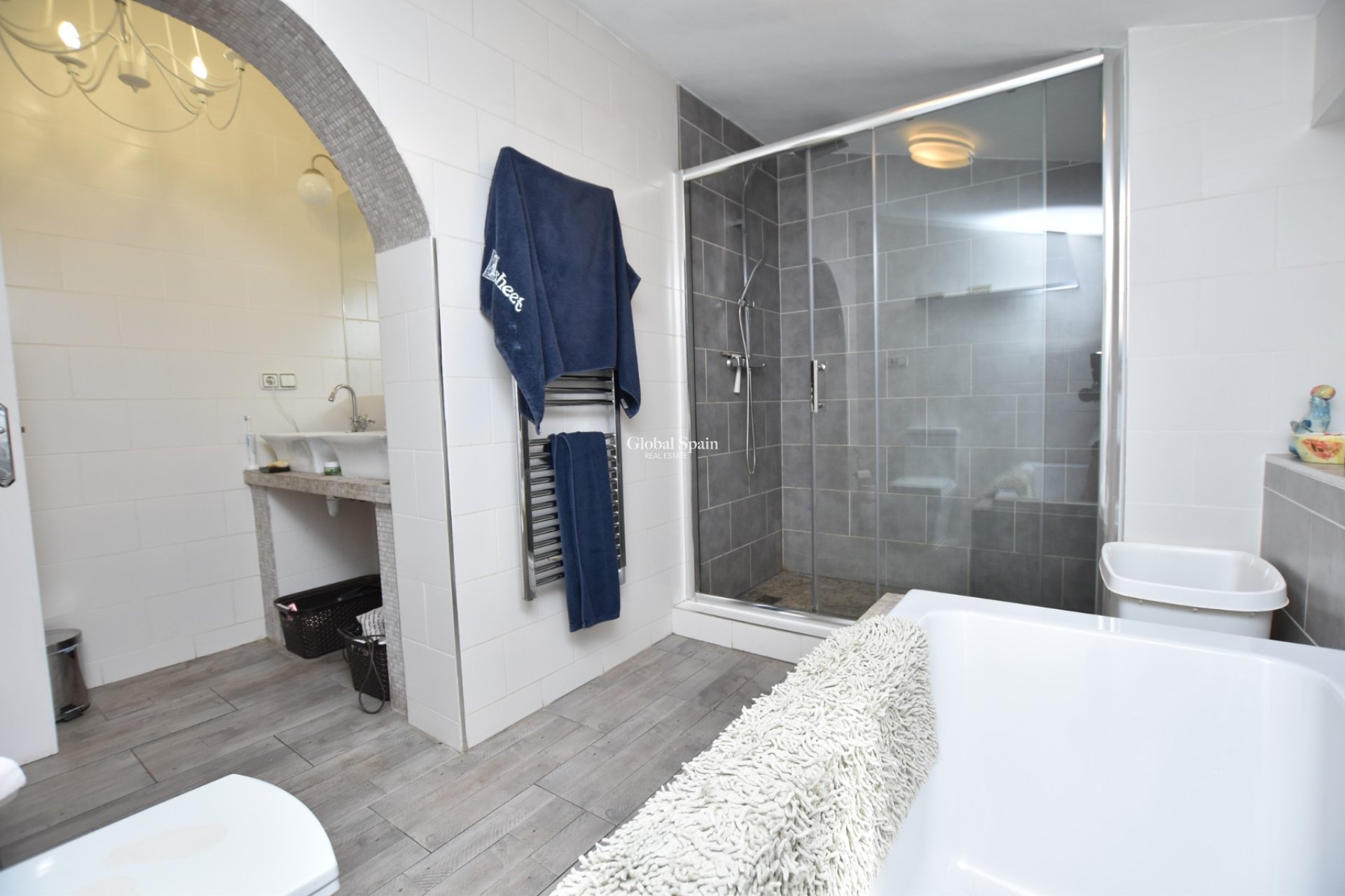 Wederverkoop - HUIS -
HEREDADES - Costa Blanca