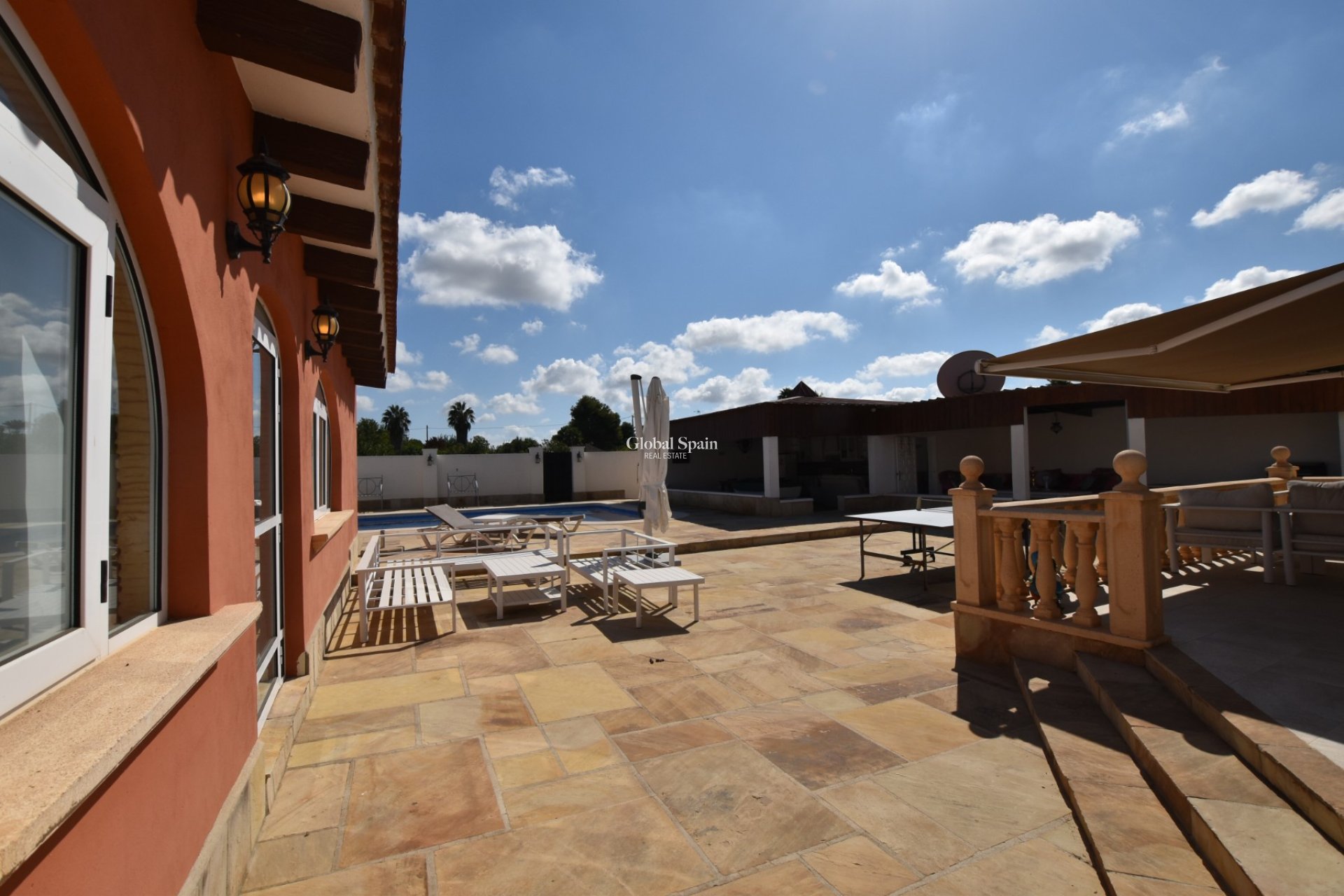 Wederverkoop - HUIS -
HEREDADES - Costa Blanca