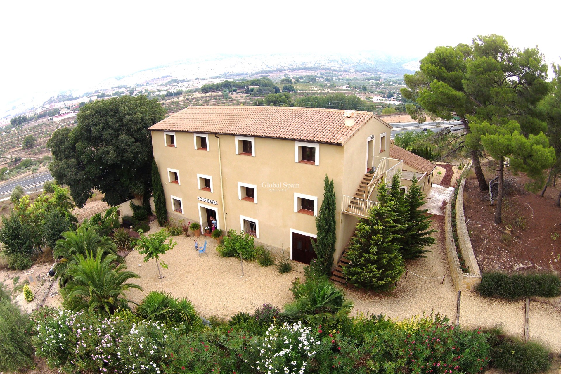 Wederverkoop - HUIS -
Ibi - Ibi - Country
