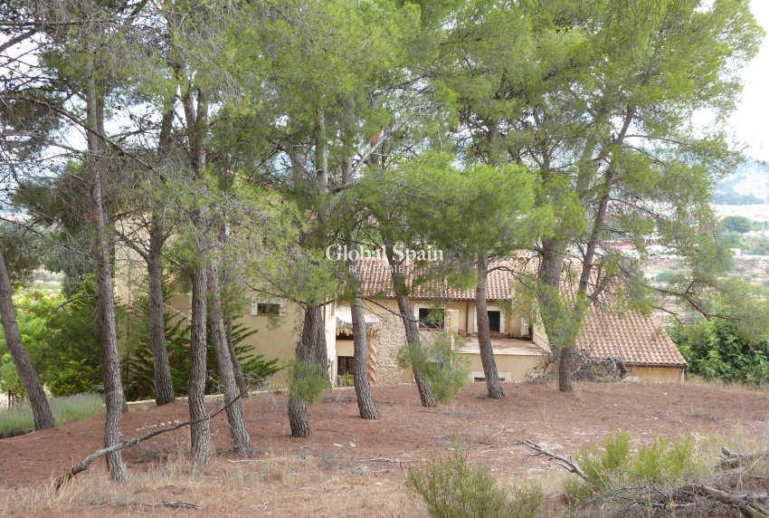 Wederverkoop - HUIS -
Ibi - Ibi - Country