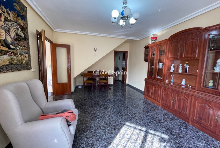 Wederverkoop - Huis -
Jacarilla - Comunidad Valenciana