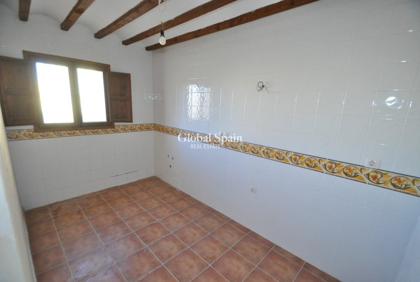 Wederverkoop - HUIS -
JUMILLA - Inland