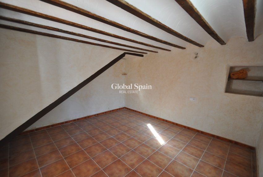 Wederverkoop - HUIS -
JUMILLA - Inland