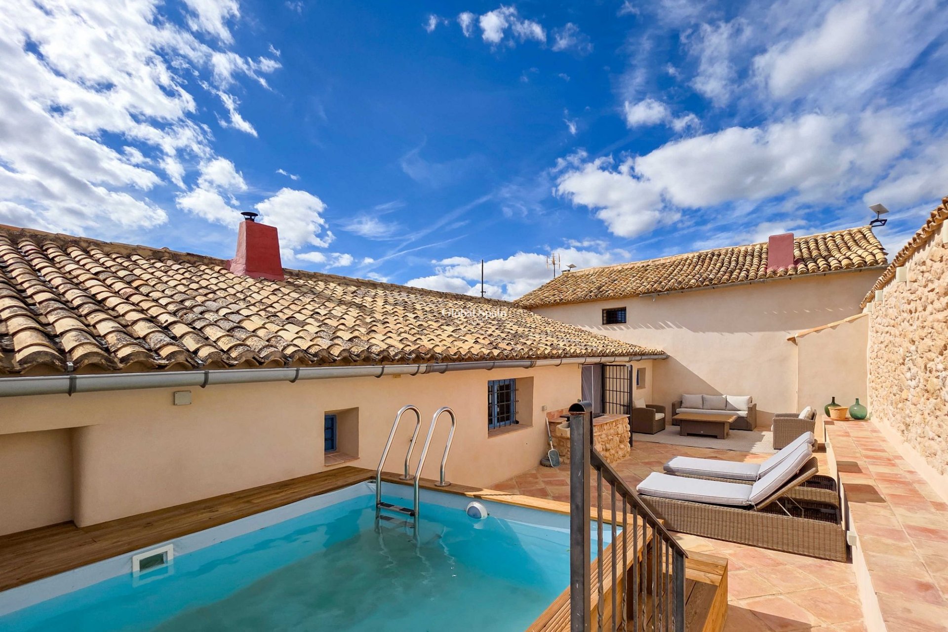 Wederverkoop - HUIS -
LA ALBERQUILLA - La Alberquilla