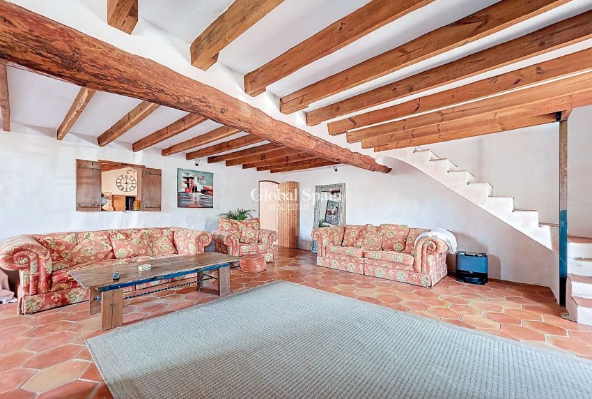 Wederverkoop - HUIS -
LA ALBERQUILLA - La Alberquilla