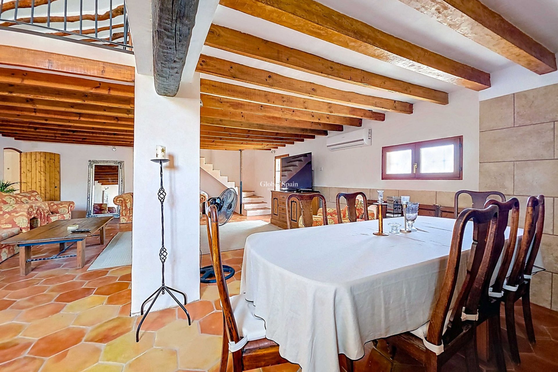 Wederverkoop - HUIS -
LA ALBERQUILLA - La Alberquilla