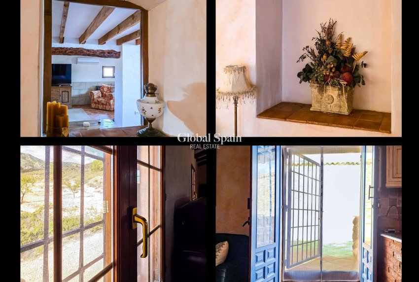 Wederverkoop - HUIS -
LA ALBERQUILLA - La Alberquilla