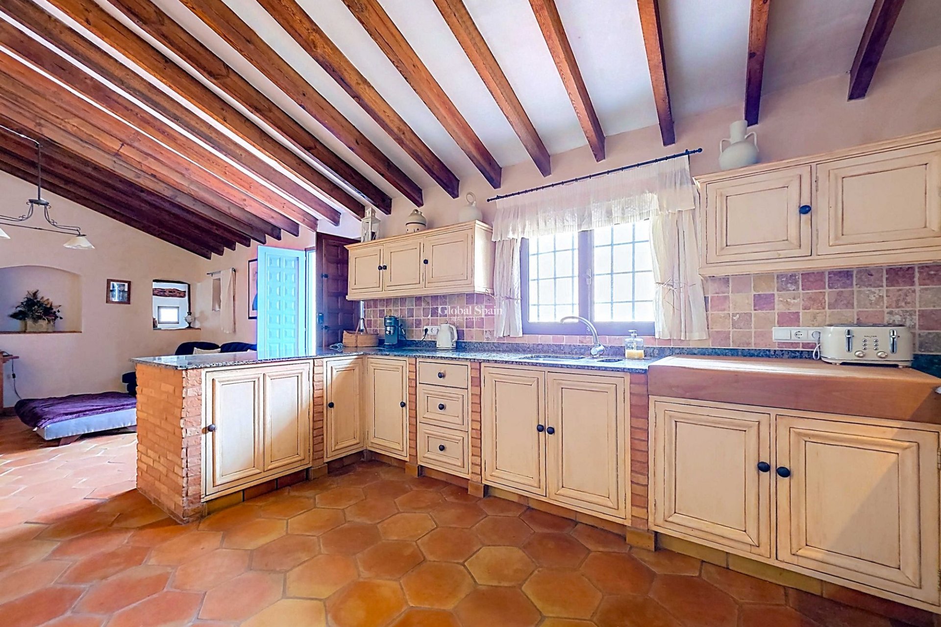 Wederverkoop - HUIS -
LA ALBERQUILLA - La Alberquilla