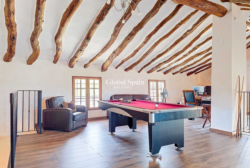 Wederverkoop - HUIS -
LA ALBERQUILLA - La Alberquilla