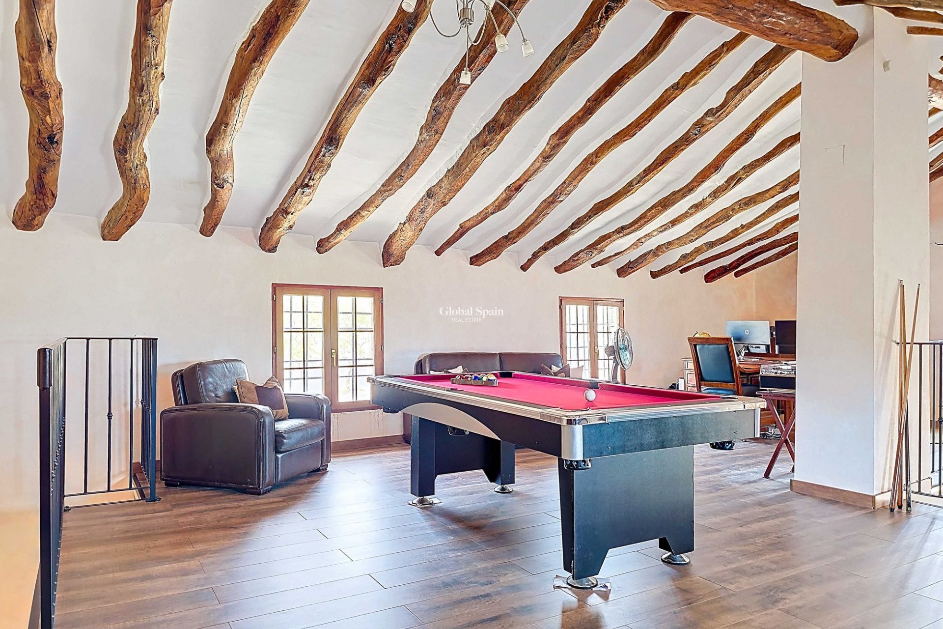 Wederverkoop - HUIS -
LA ALBERQUILLA - La Alberquilla