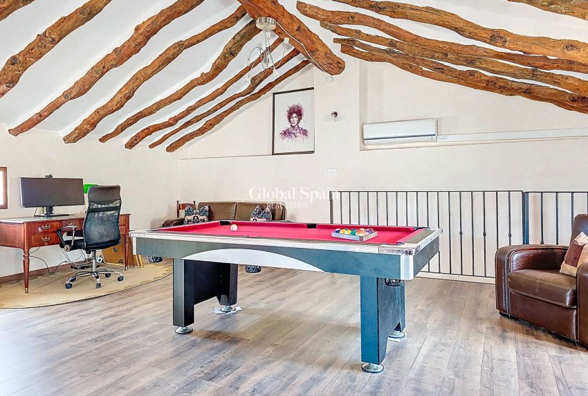 Wederverkoop - HUIS -
LA ALBERQUILLA - La Alberquilla