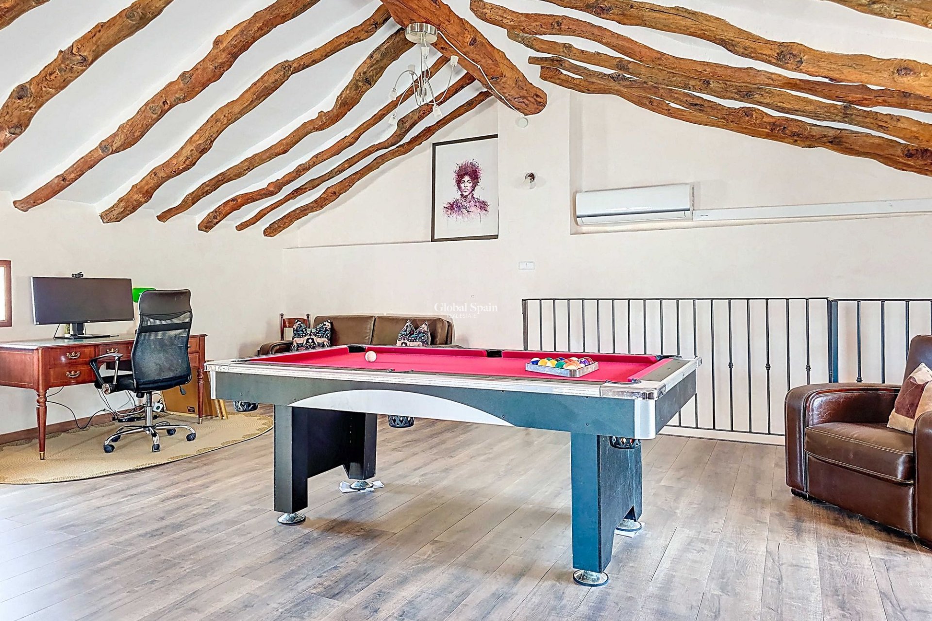 Wederverkoop - HUIS -
LA ALBERQUILLA - La Alberquilla