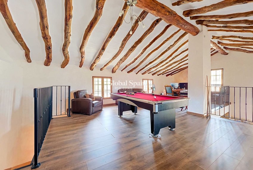 Wederverkoop - HUIS -
LA ALBERQUILLA - La Alberquilla