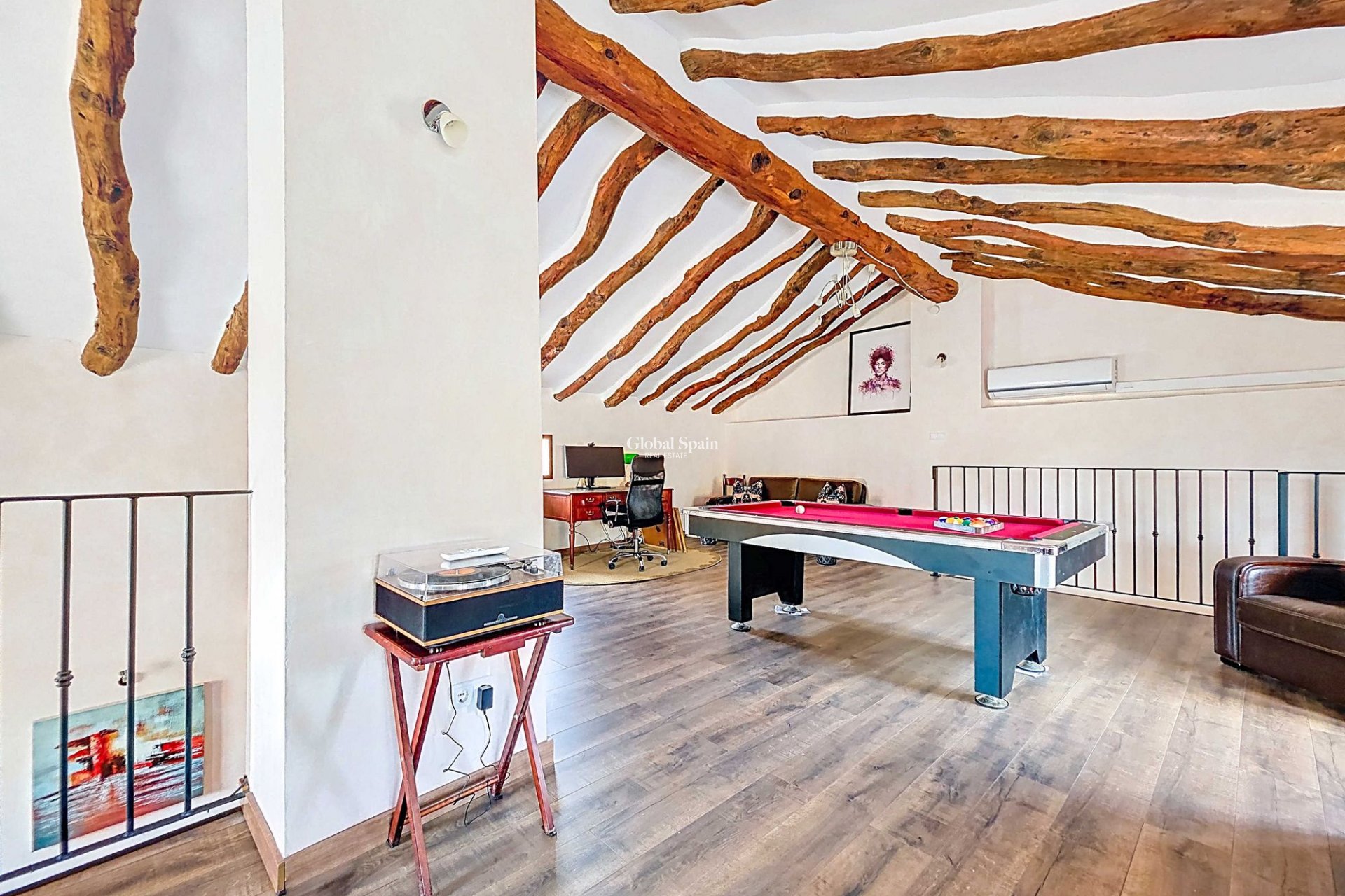 Wederverkoop - HUIS -
LA ALBERQUILLA - La Alberquilla