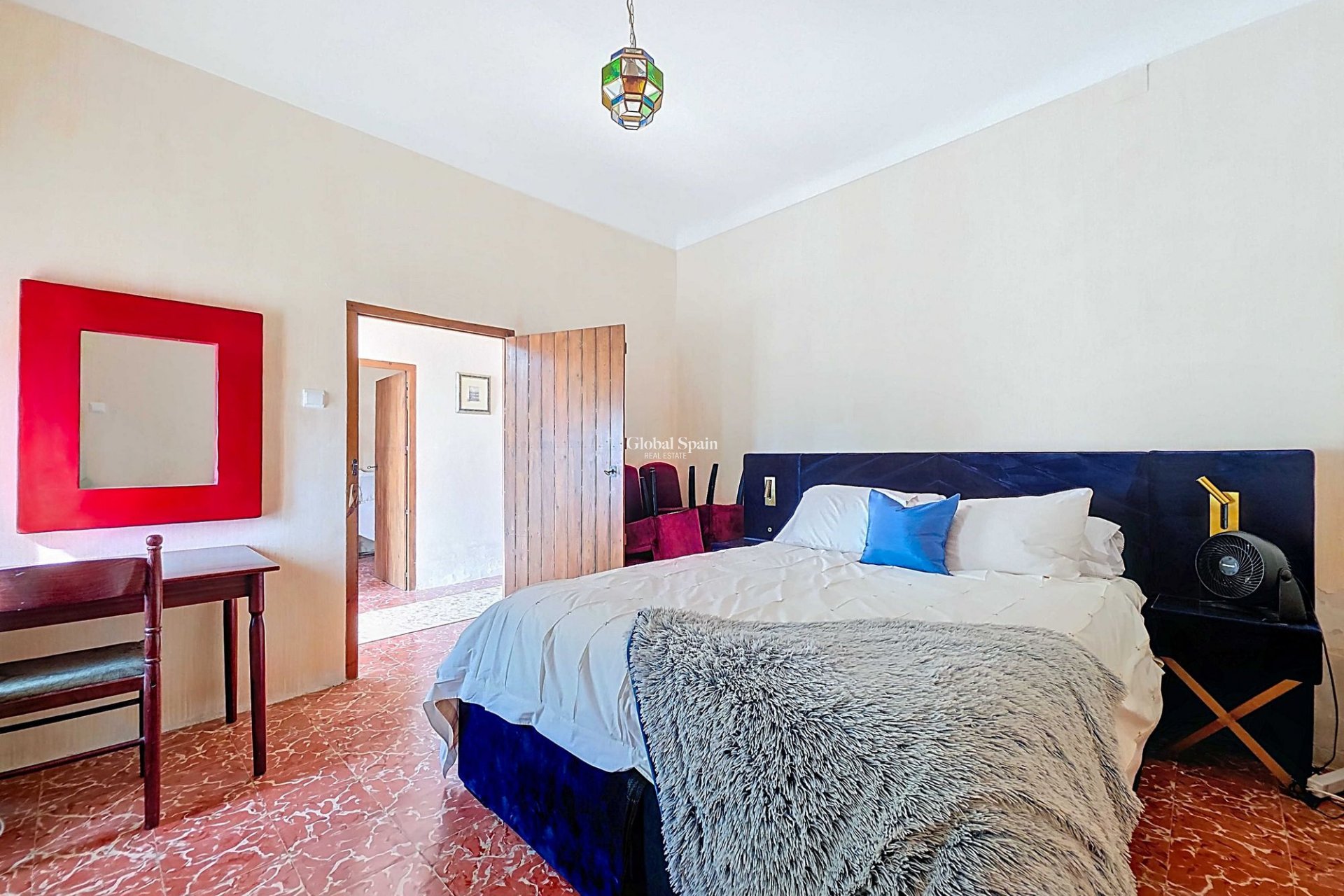 Wederverkoop - HUIS -
LA ALBERQUILLA - La Alberquilla