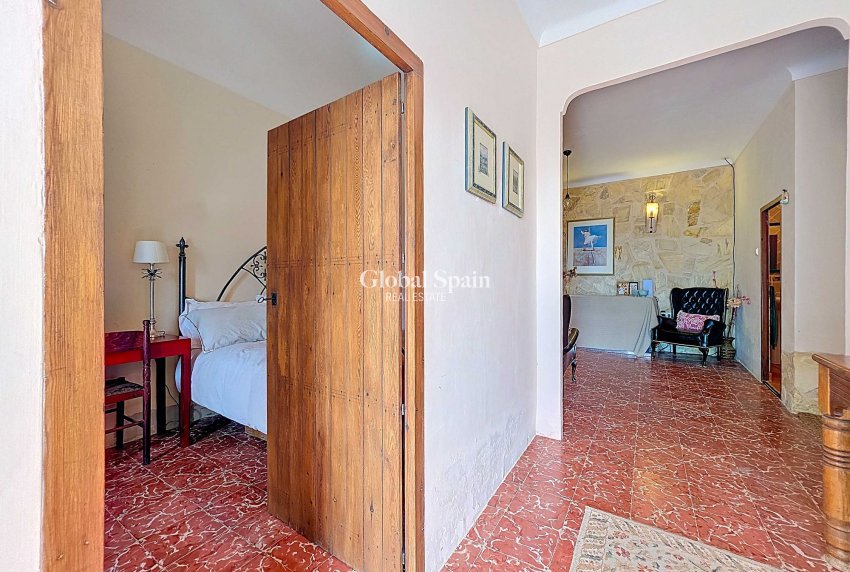 Wederverkoop - HUIS -
LA ALBERQUILLA - La Alberquilla