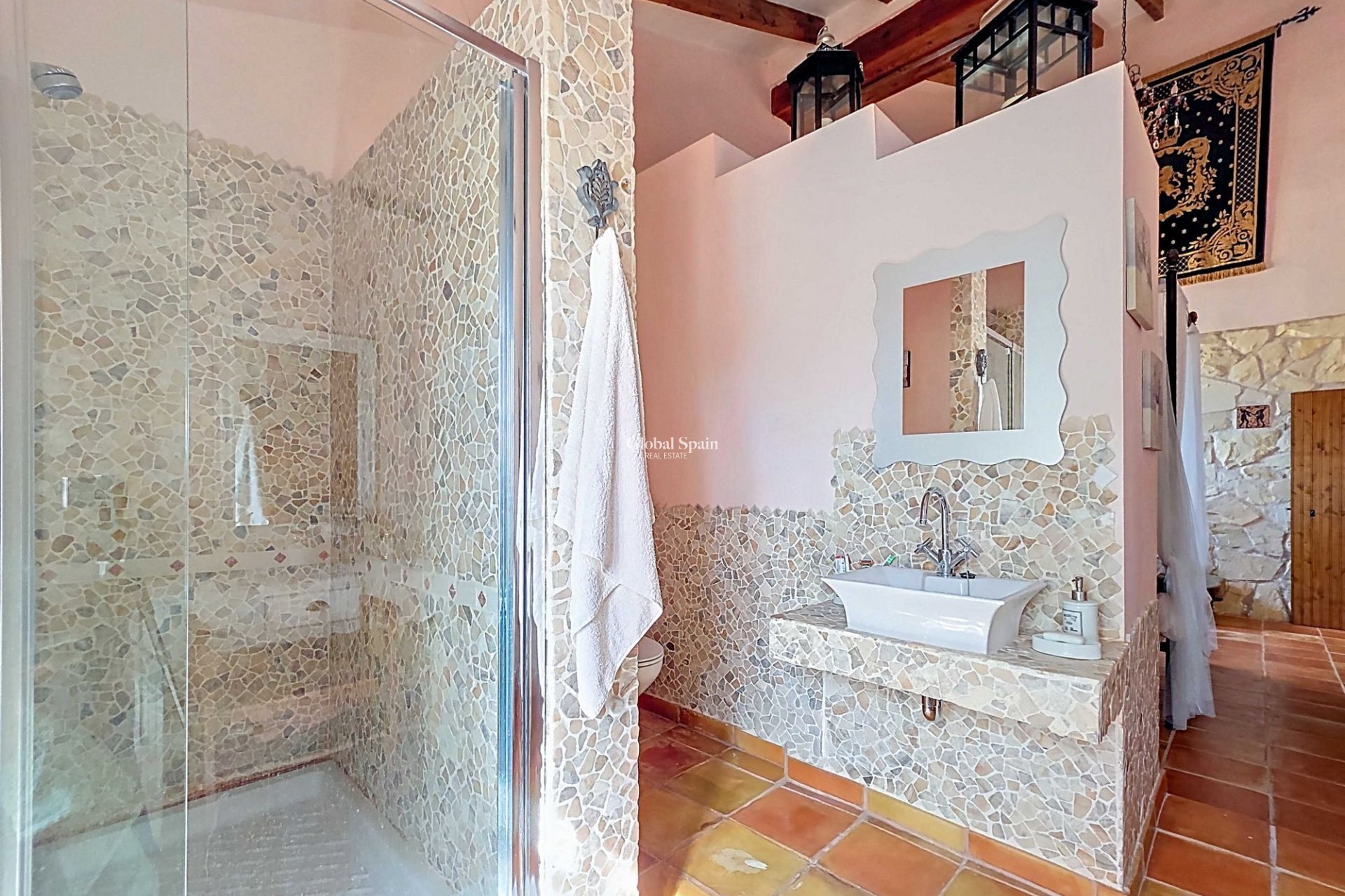 Wederverkoop - HUIS -
LA ALBERQUILLA - La Alberquilla