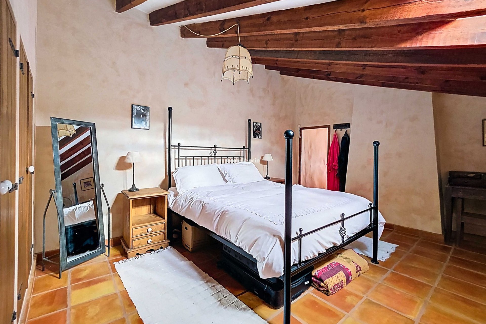 Wederverkoop - HUIS -
LA ALBERQUILLA - La Alberquilla